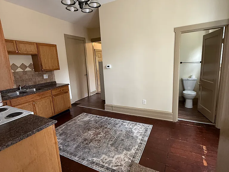 14 N High St #16 — Photo 8