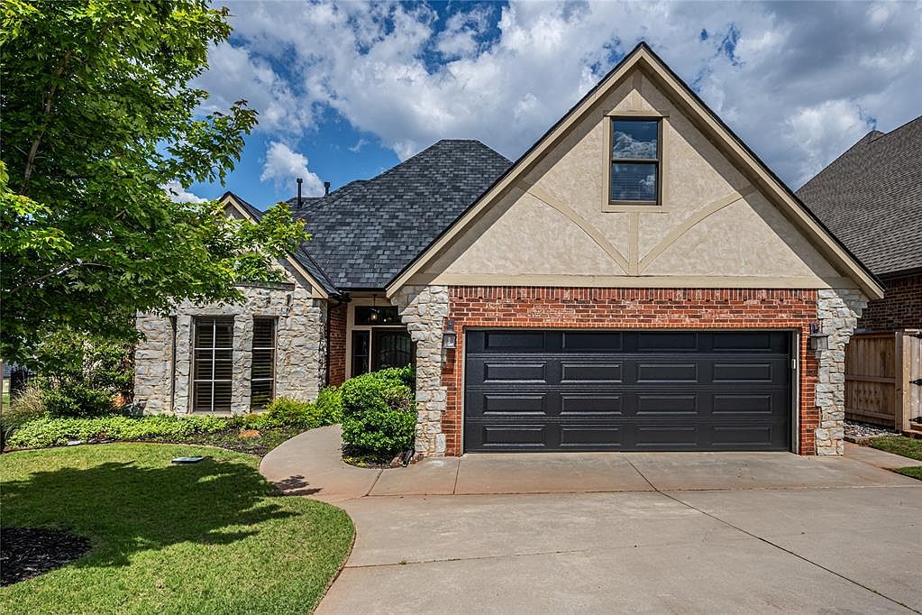 16616 Little Leaf Ln