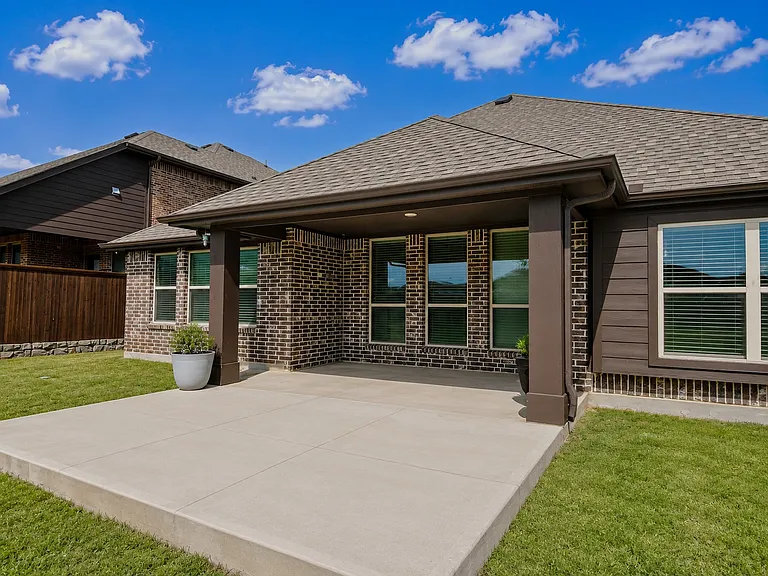 3408 Endicott Ct — Photo 18