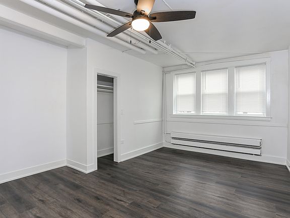 5th image of 3705 W Diversey Ave