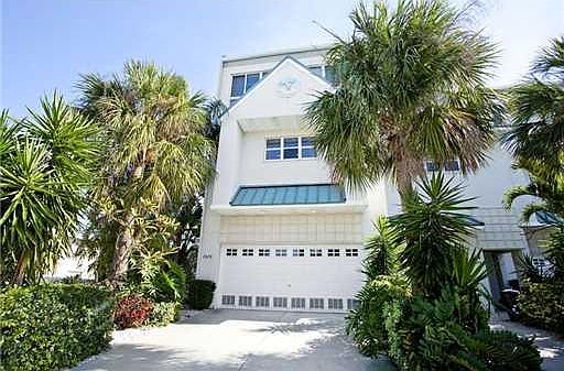 2nd image of 8575 E Bay Dr