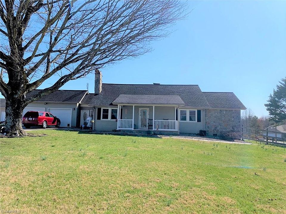 1st image of 270 Goddard Ln