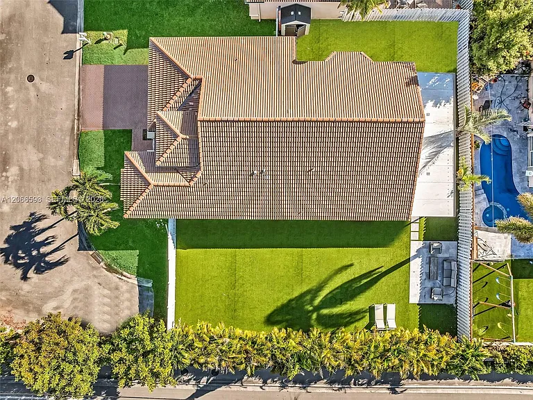 4807 SW 34th Ave — Photo 22