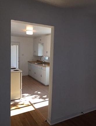 LR to kitchen
