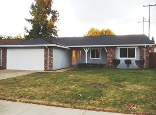 10122 La Alegria Dr, Rancho Cordova, CA