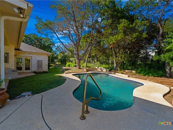 758 Mission Hts, New Braunfels, TX 78130