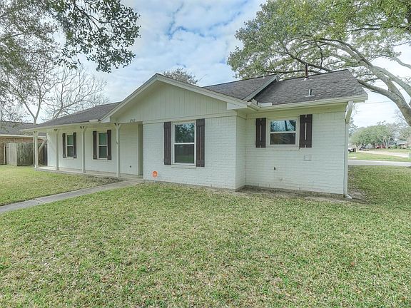 5th image of 2902 Neches River Dr
