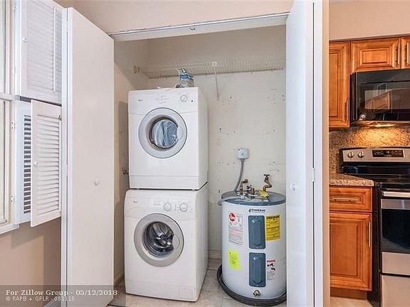 5th image of 14723 Cumberland Dr APT 404B