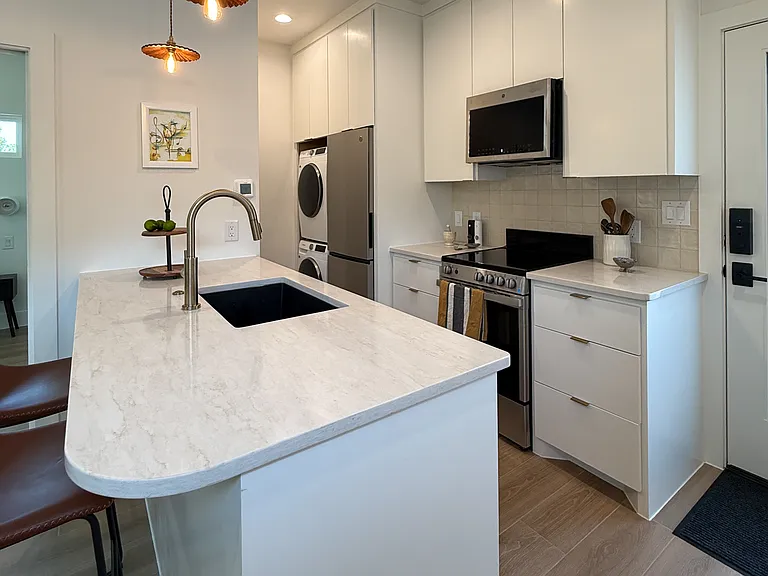 3937 Sahm St #B — Photo 2