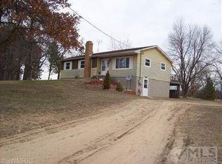 8520 N Vickeryville Rd, Vestaburg, MI