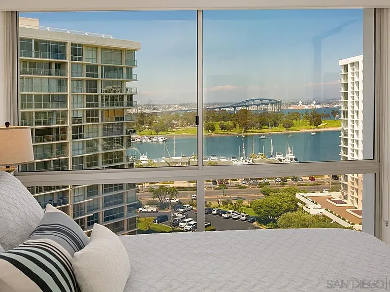 1760 Avenida Del Mundo #1109 — Photo 10