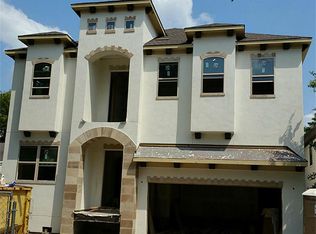 5204 Chestnut St, Bellaire, TX 77401