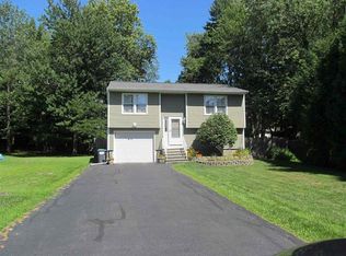 197 Valley Rd, Schenectady, NY 12309