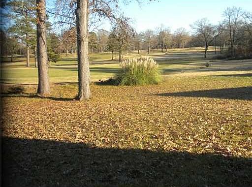 5th image of 120 Clubhouse Dr
