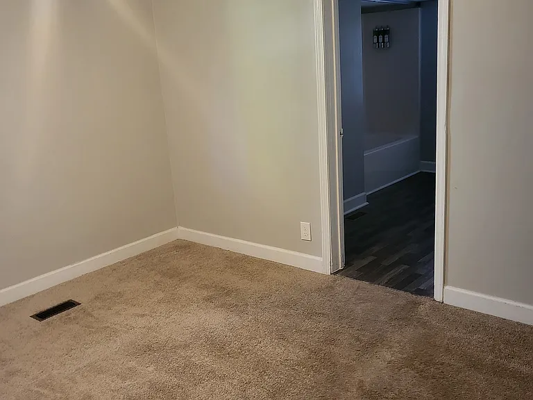 7738 Fortson Rd — Photo 10