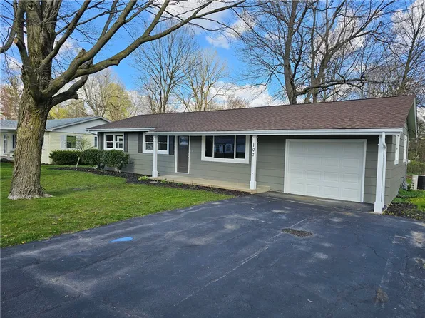 107 Burris St, Catlin, IL 61817