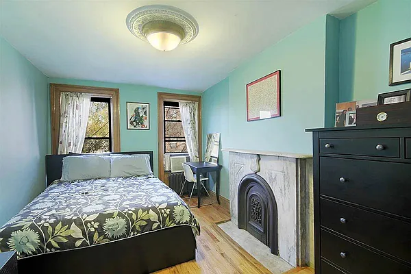 Sold by Limestone Realty Bklyn, LLC | media 13