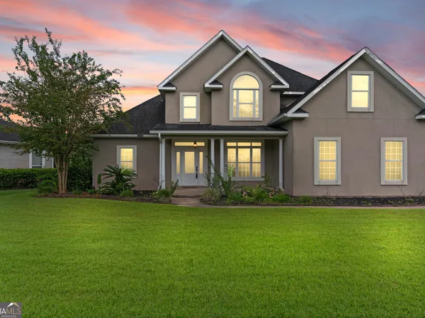 102 Herons Nest Cir, Kingsland, GA 31548