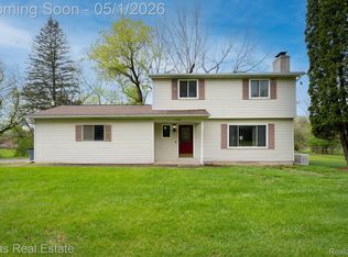 11198 Horton Rd, Holly, MI 48442