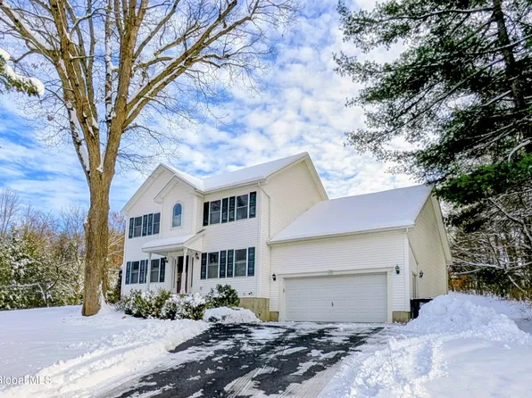 19 Christopher Way, Clifton Park, NY 12065