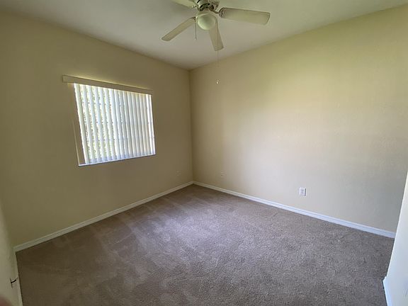 4th image of 337 Port Pleasant Dr #1