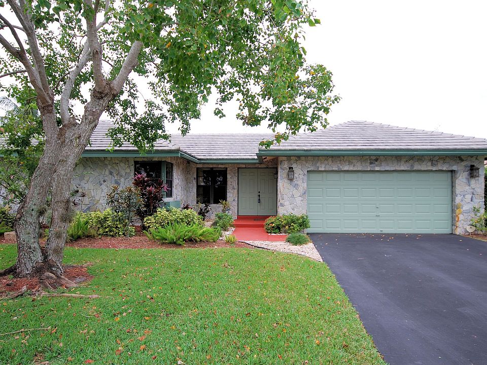 1st image of 5538 NW 66th Ave