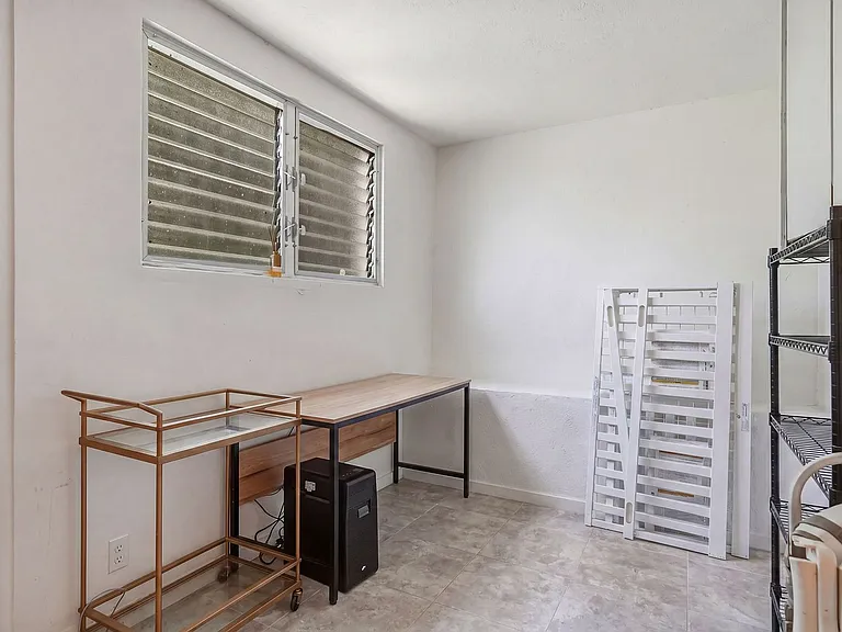 3232 Paty Dr — Photo 16