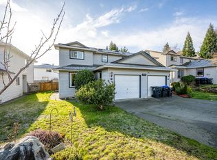2284 1st St #A, Courtenay, BC V9N 8X8