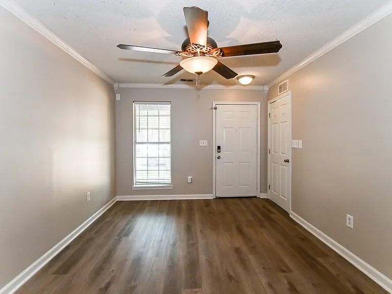 7173 Charlton Way — Photo 5
