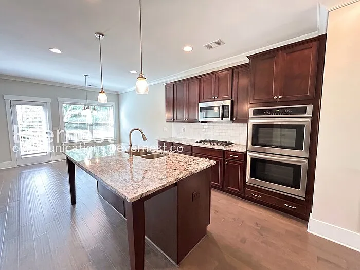 6010 Winding Lakes Dr — Photo 5