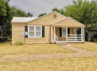 2320 Gordon St, Vernon, TX 76384