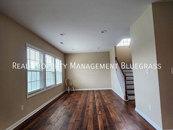 5th image of 1006 Sugarbush Trl
