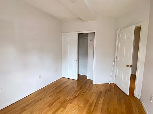 Rented by REAL New York | media 17