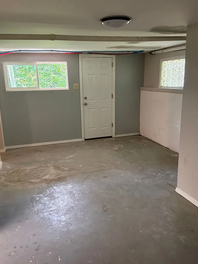 Move in ready! — Photo 3