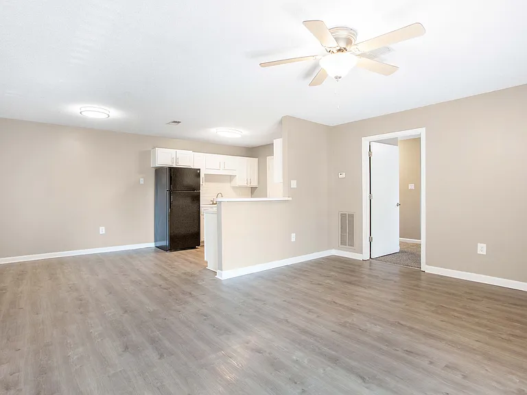 The Waverly Apartments — Photo 21