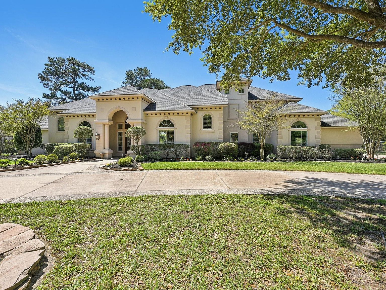 51 Sandown Park Dr