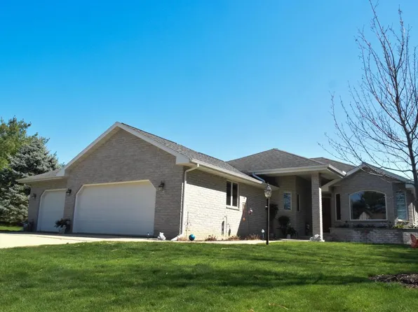 W4695 Woodridge Drive, Monroe, WI 53566