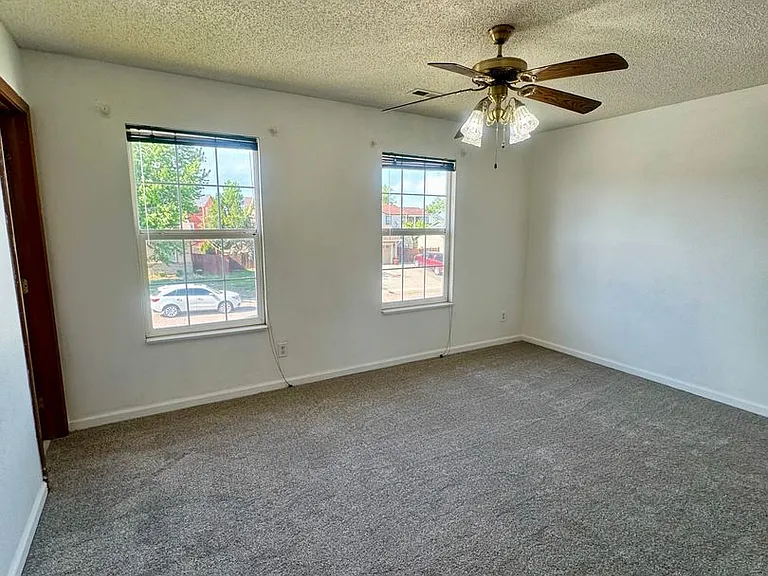 1125 Lindstrom Dr — Photo 19