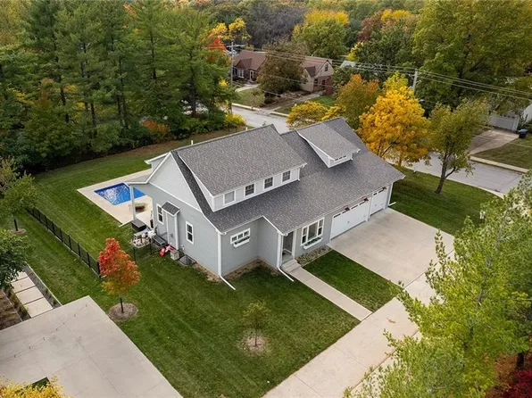335 31st St, Des Moines, IA 50312