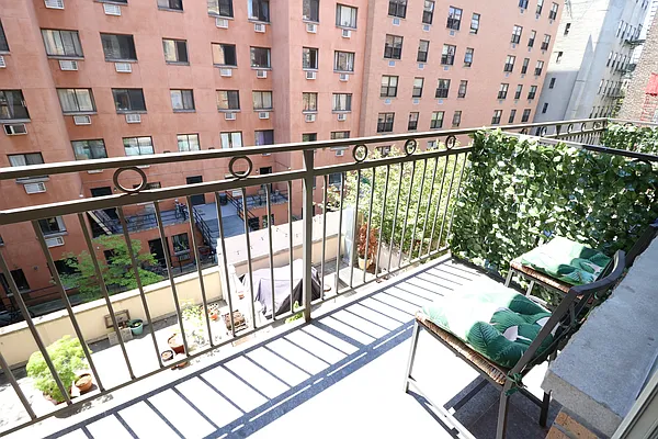 Rented by Corcoran | media 9