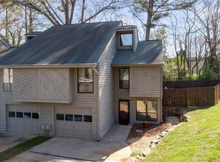 1000 Creatwood Cir SE, Smyrna, GA 30080