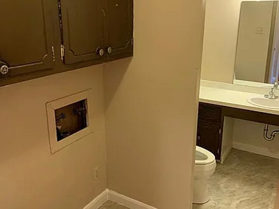 5th image of 7246 Hazelcrest Dr #7246