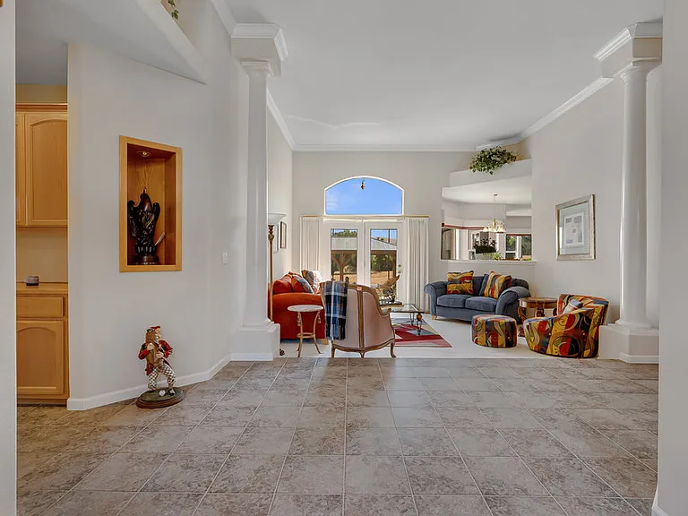 1410 Paullus Dr — Photo 3