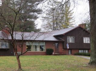 1300 Dannie Dr, Logan, OH 43138