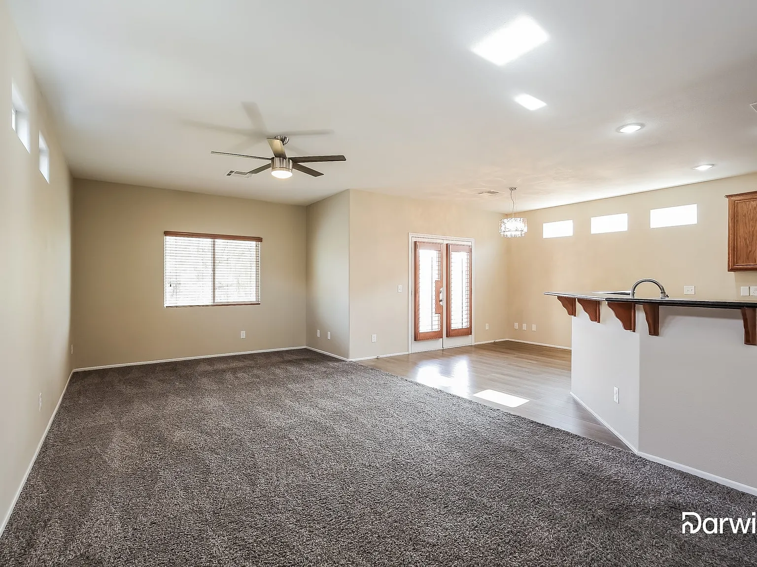 4 bed, 3.5 bath, 2031 sqft, $2,175 — Photo 4