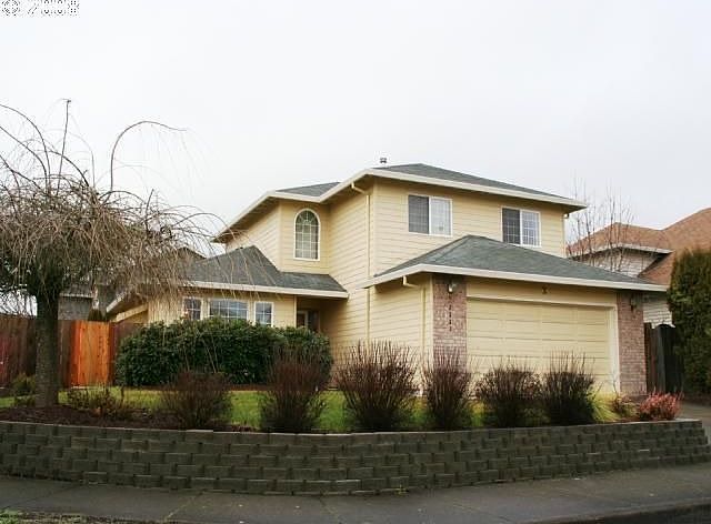 1st image of 2223 SE Nordlund Ct