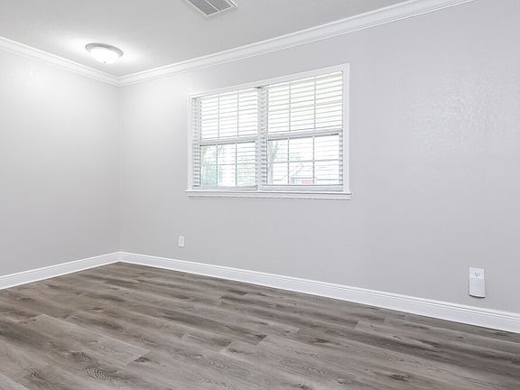 5th image of 1048 Saint Croix Ave