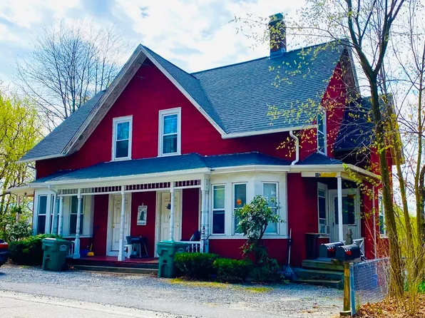 40 Lincoln St, Millville, MA 01529