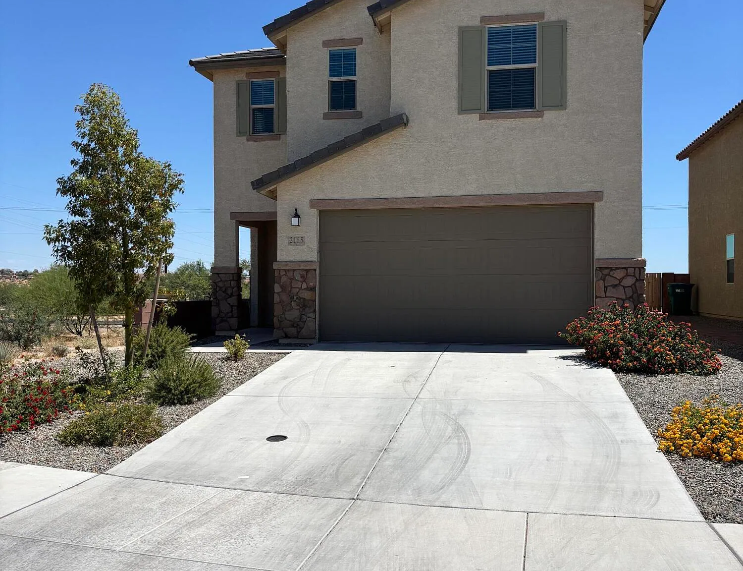 4 bed, 2.5 bath, 2712 sqft, $2,650 — Photo 4