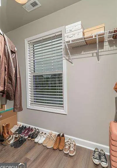 301 Cochin Dr — Photo 22